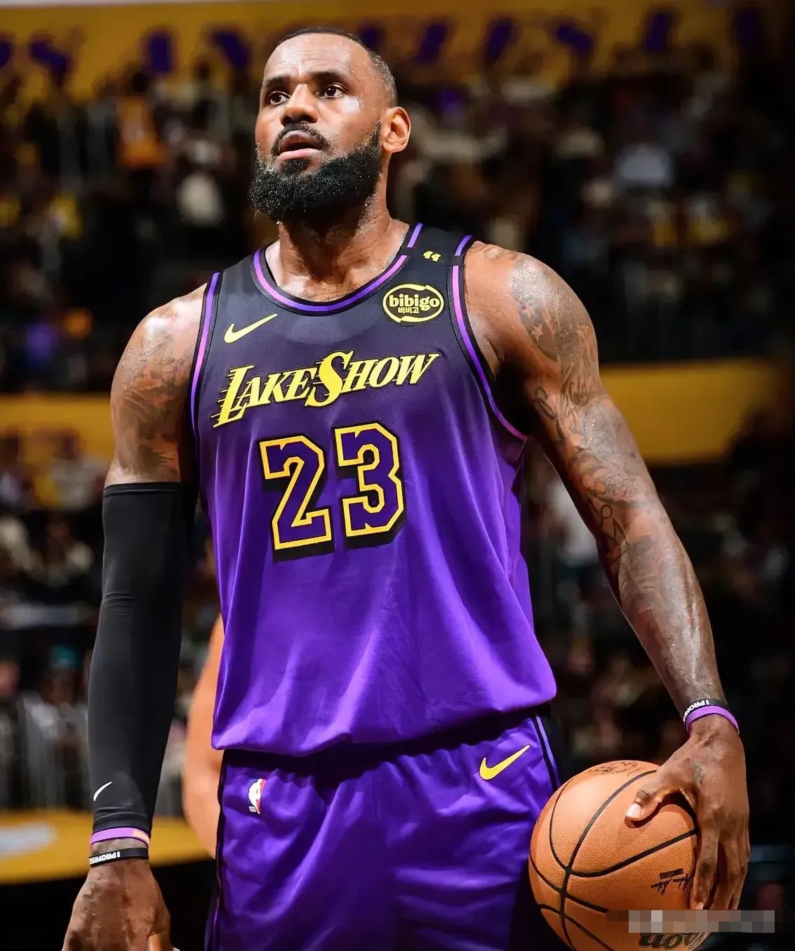 九游-Uzi在掘金比赛中关键助攻，关键助攻引发热议！的简单介绍