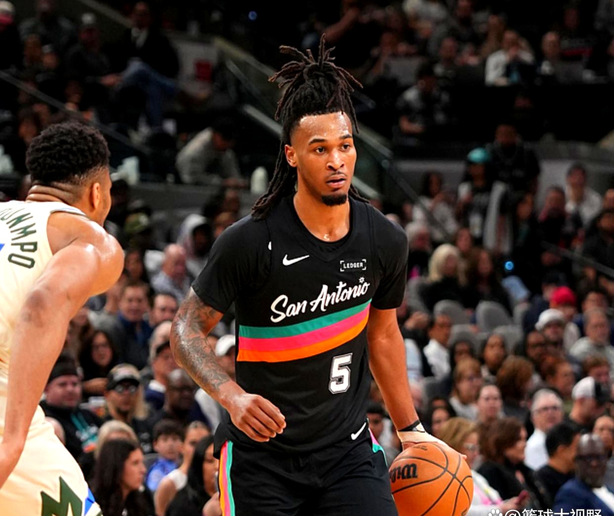 九游-字母哥在塞尔维亚队比赛中高光表现，势不可挡引发热议！的简单介绍